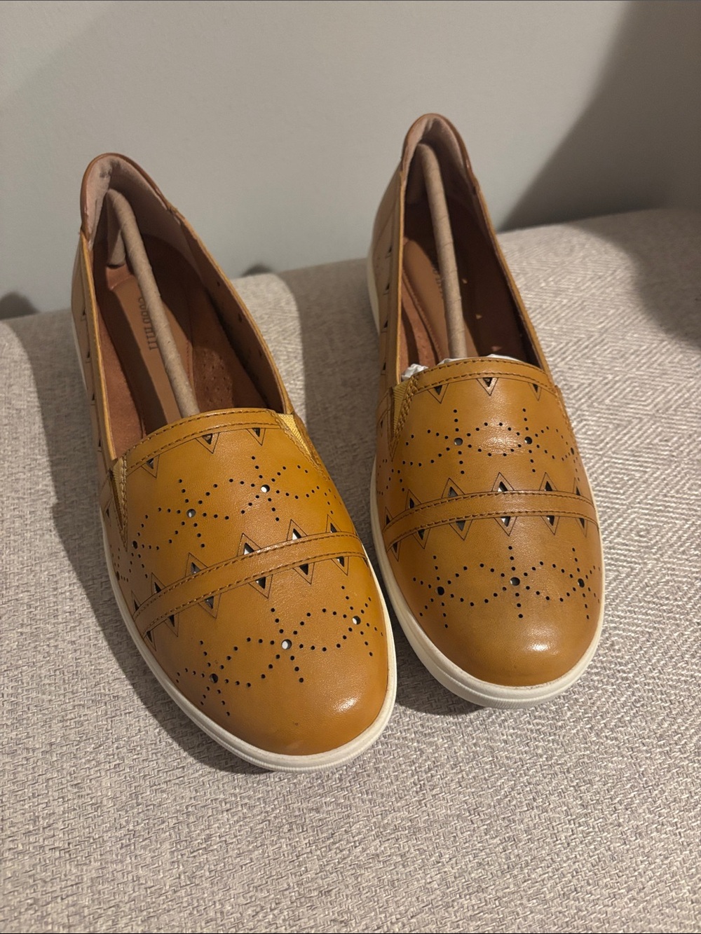 Cobb Hill Women’s Tan Perforated Slip-On Sneakers - Brand New in Box
